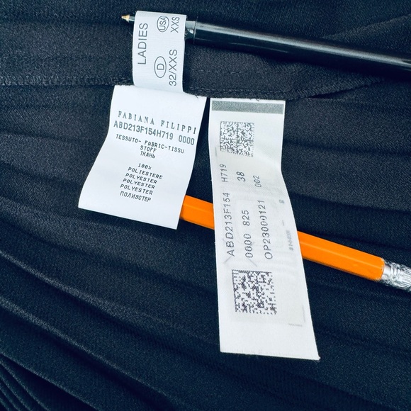 Fabiana Filippi satin finish Pleated  V-Neck Long Dress 1/2 sleeves IT 38 2US - Picture 7 of 15